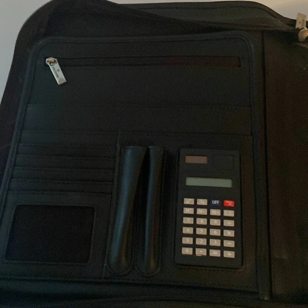 Samsonite 3 Ring Padfolio With Handles And Shoulder Strap‎
